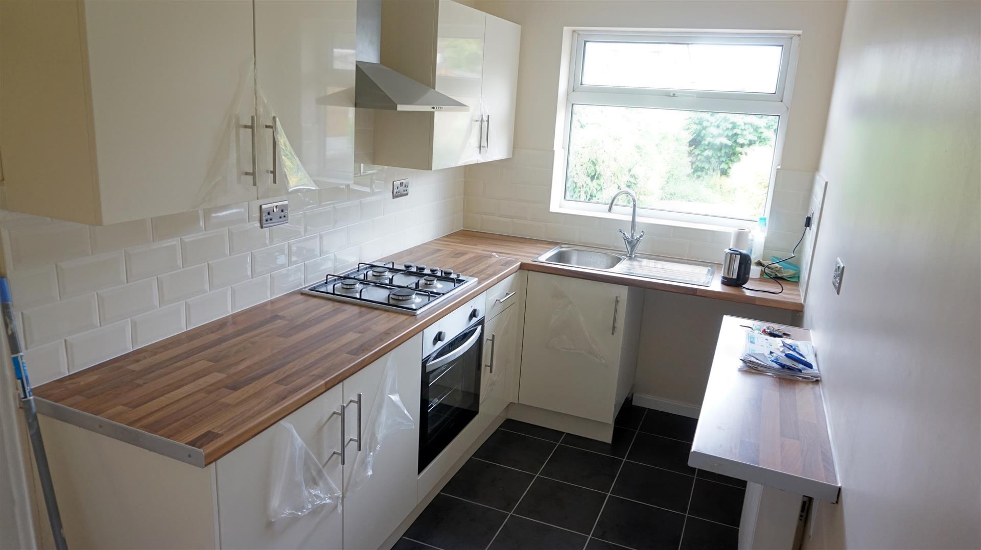 NEW FITTED KITCHEN